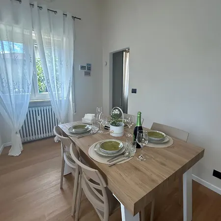Maris Apartment *